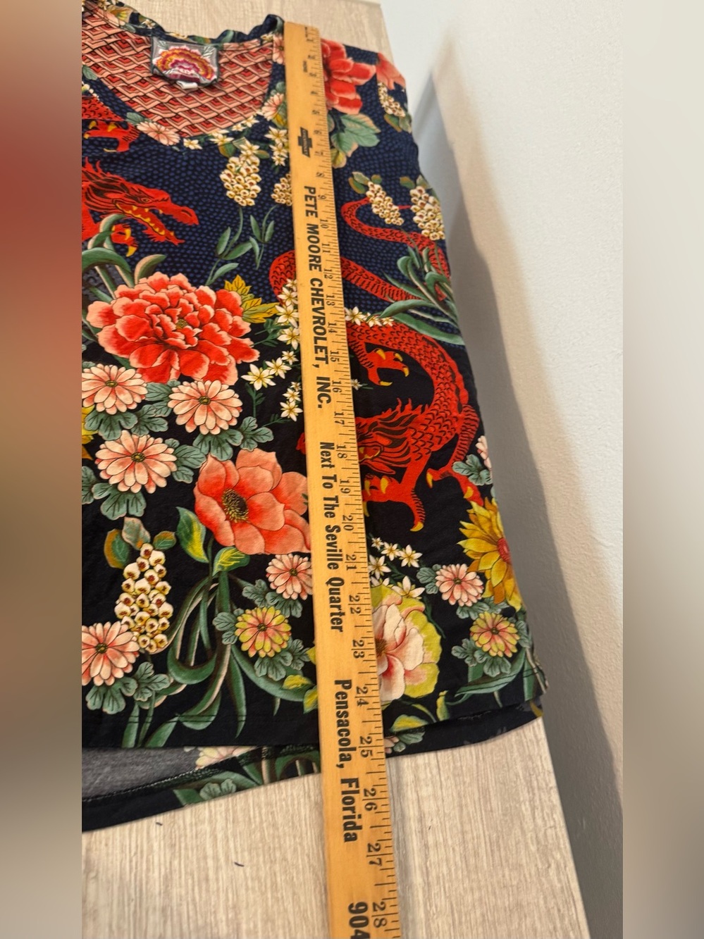 Johnny Was Dragona Bright V-Neck Swing Tee Asian Boho Artsy Soft Stretch XS - Picture 6 of 9
